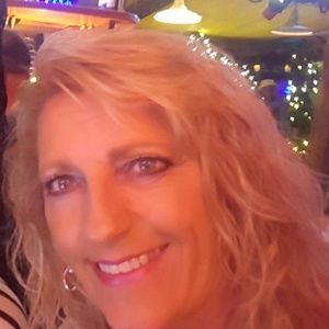 Meet your Posher, Lynda